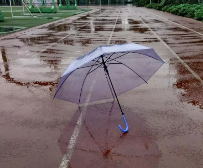 【交院印象】雨中曲