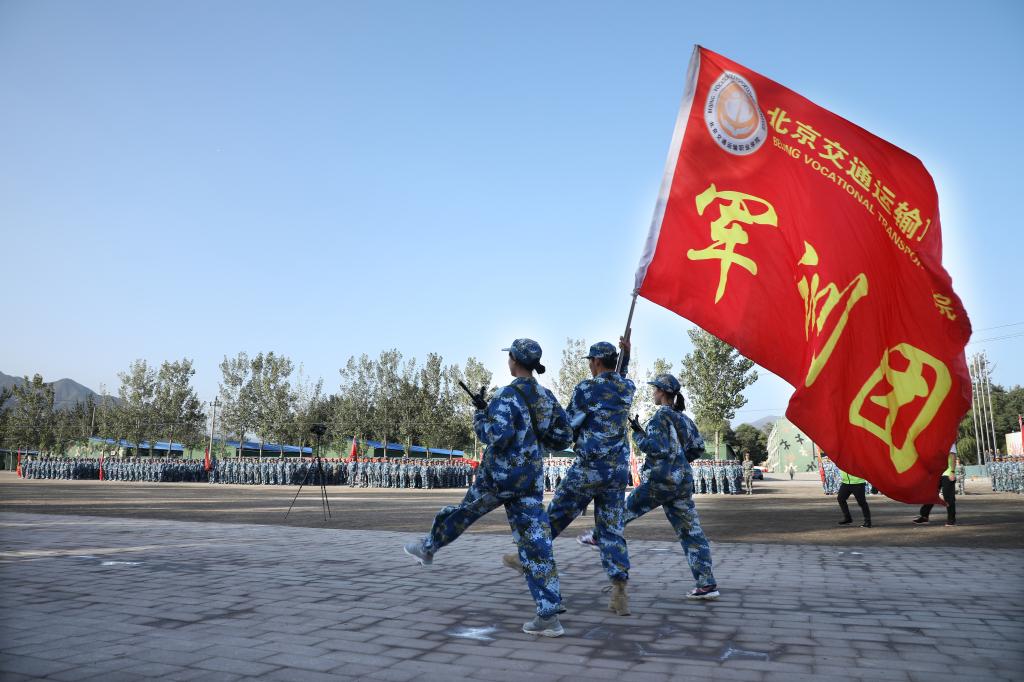 2019级学生军训闭营式