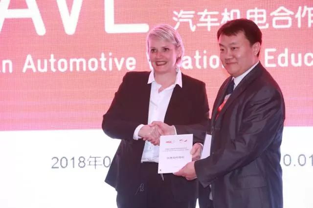 【实力交院】双第一，我院获得SGAVE“示范学院”“优秀合作院...